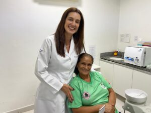 Imagem da notícia - Prótese dentária: serviço auxilia na autoestima e qualidade de vida de pessoas idosas atendidas pela FUnATI