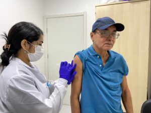 Imagem da notícia - FUnATI alerta sobre importância de pessoas idosas manterem o ciclo vacinal completo e atualizado