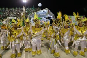 Imagem da notícia - Grupo de idosos da FUnATI desfila em ala da Gres Reino Unido da Liberdade